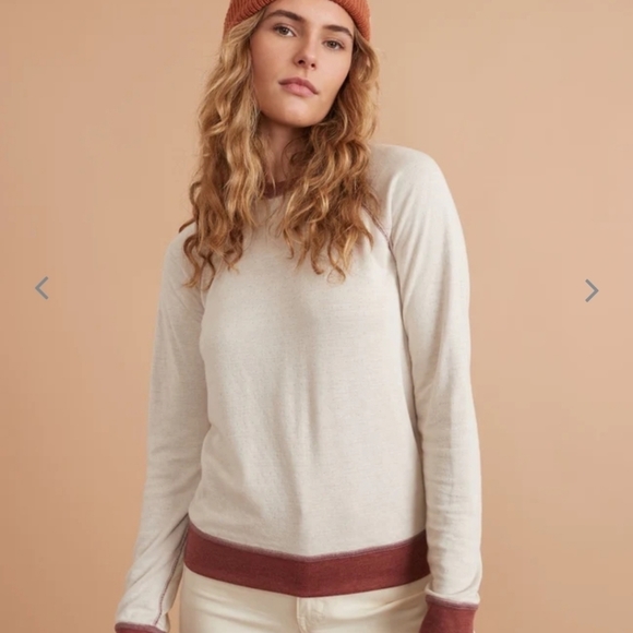 MARINE layer Reversible Raglan Top in Rust/Natural - Picture 2 of 5